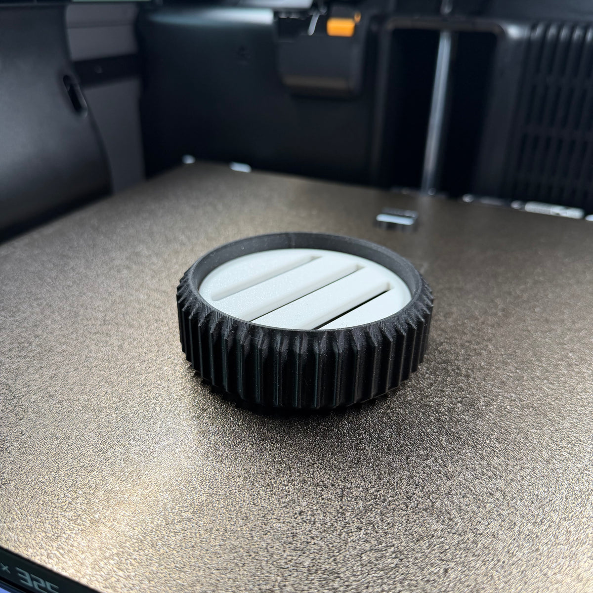 RIDGE ROUND | DRAINING SOAP DISH