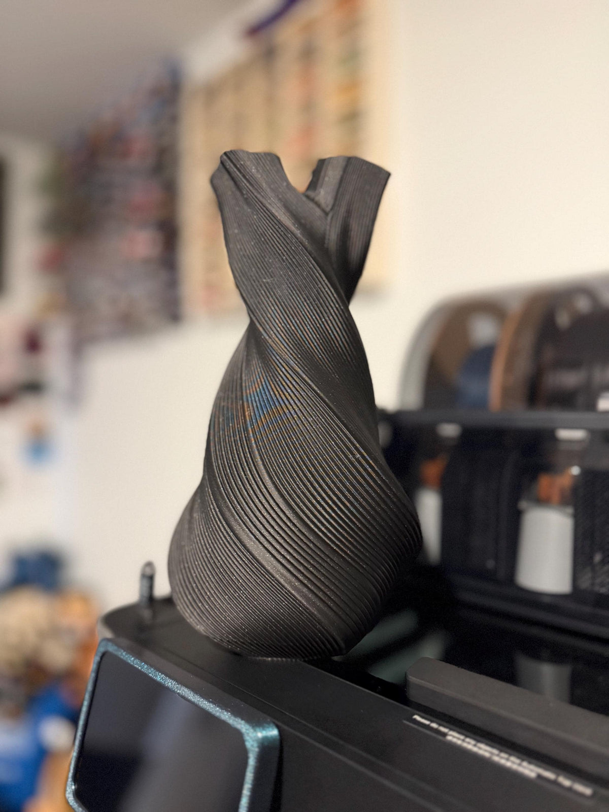 FLOWFORM | SCULPTURAL VASE
