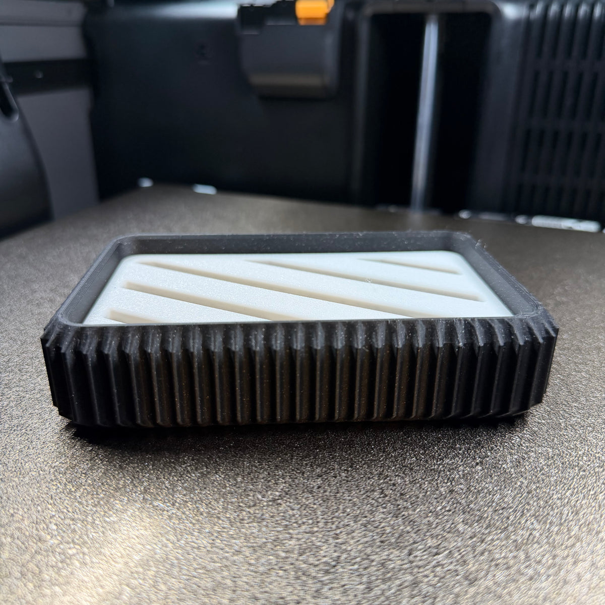 RIDGE BLOCK | DRAINING SOAP DISH