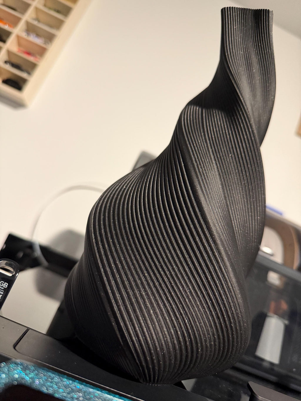 FLOWFORM | SCULPTURAL VASE