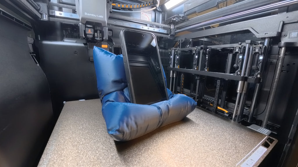 LOUNGE | Tablet/ Phone Holder